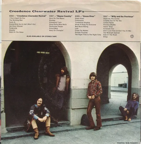 Creedence Clearwater Revival - Run Through The Jungle / Up Around The Bend 뒷면