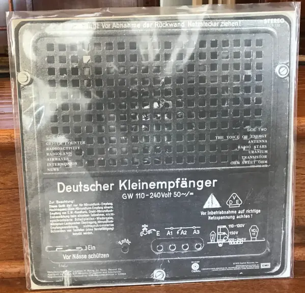Kraftwerk - Radio-Activity 뒷면
