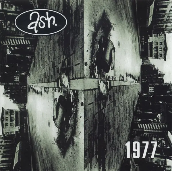 Ash - 1977 앞면
