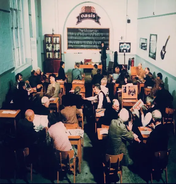 Oasis - The Masterplan 앞면