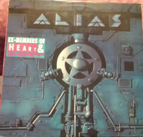 Alias - Alias 앞면